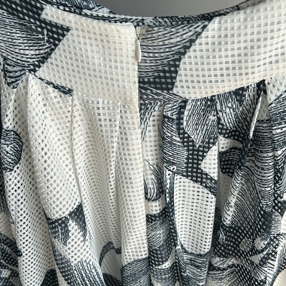 REAL NYC MARKET Women's Black & White Floral Print Tie Waist Maxi Skirt Size S - Picture 6 of 8